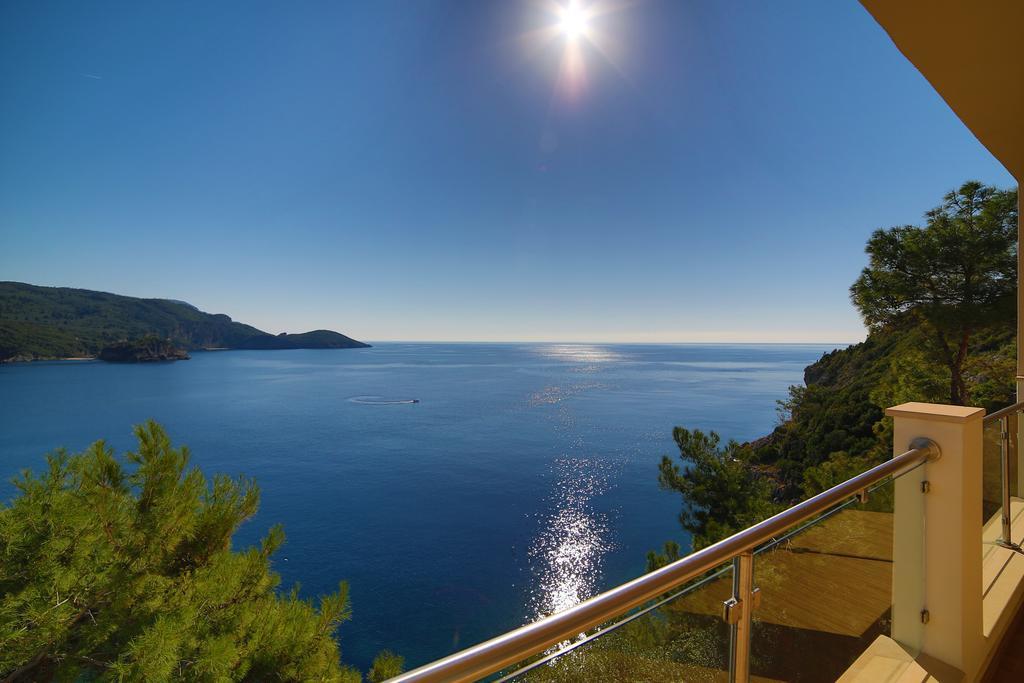 Camera Superior con Vista Mare Panoramica - Lato Est